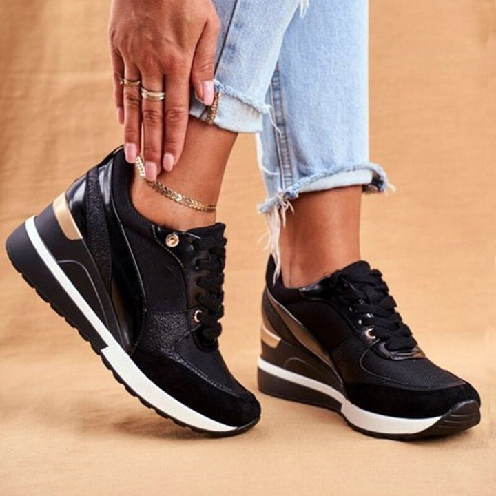 Aoife - Comfortable Sneakers